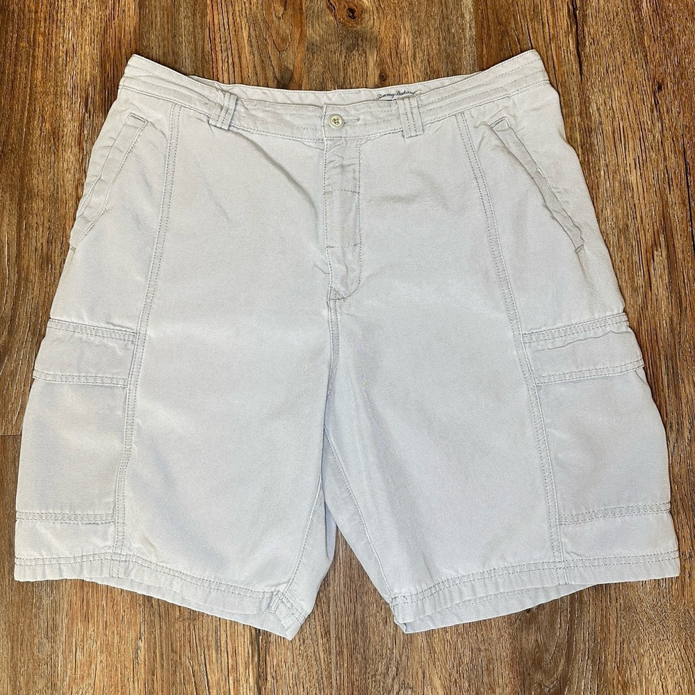 Tommy Bahama Men's Relax Cargo Shorts 35 - Lt. Grey - Pockets - Tencel Cotton